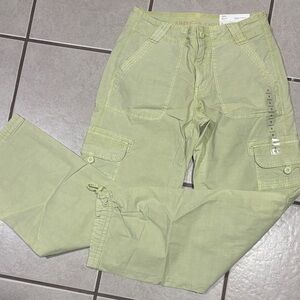 American Eagle Outfitters High-Rise Cargo Jeans in Light Green